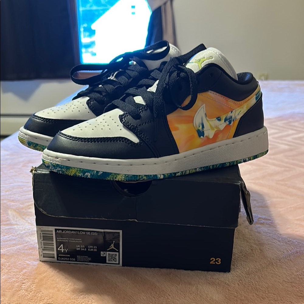 Jordan Kids Shoes - Black and Multicolor